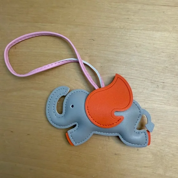 (NWOT) Faux Leather Colorblock Flying Elephant Bag Charm - Picture 1 of 3